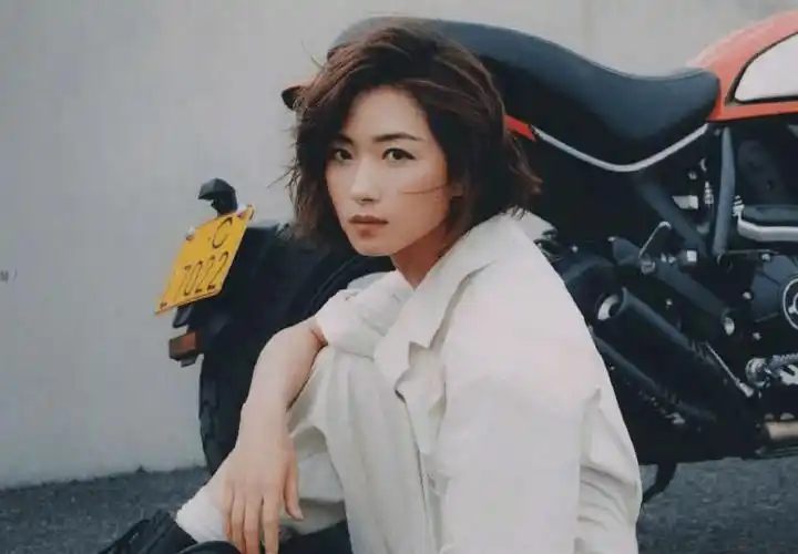 乘风破浪万茜为啥一直短发看到她长发啥样神仙颜值