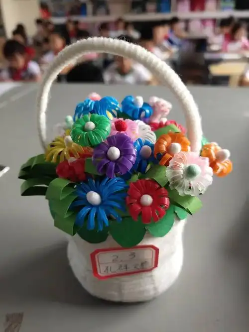 牟平区第二实验小学二年级级部创意手工作品展