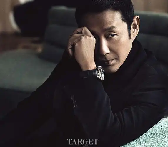 开拓进取再续辉煌传奇 豪雅与陈道明续约出任品牌全球代言人