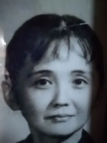 年轻时的鲁园老师编辑中年时期的鲁园老师!