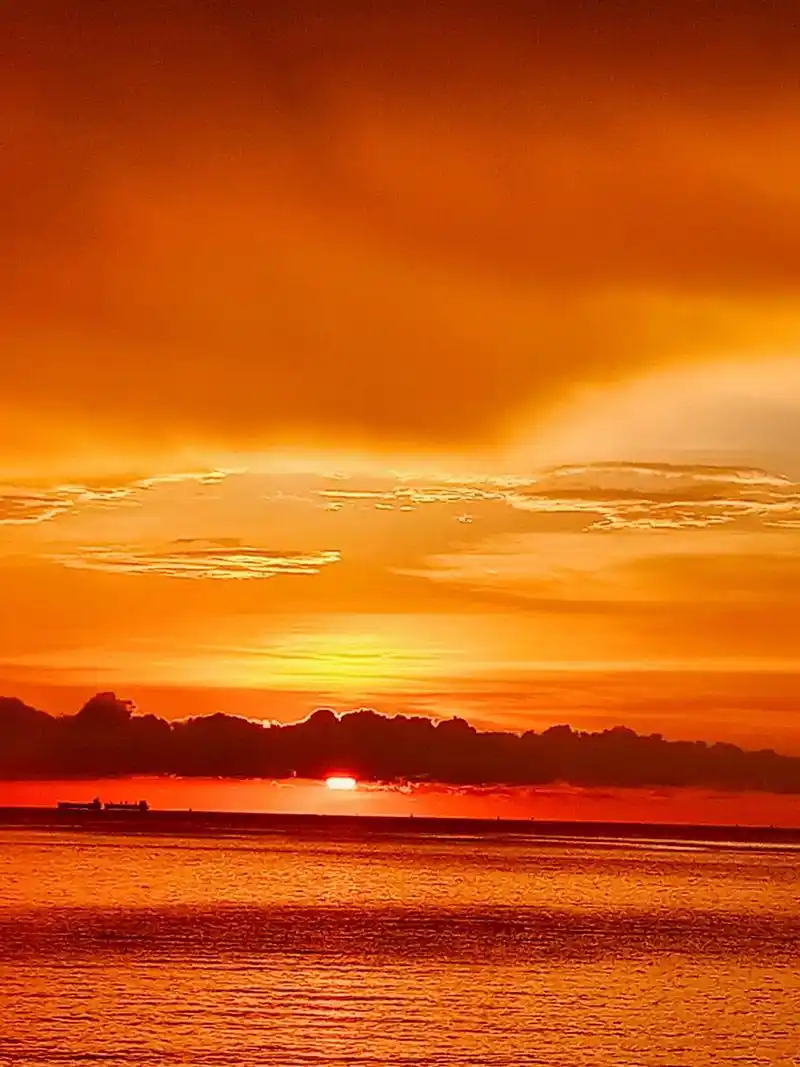 唯美晚霞#祝朋友们在新的一年里幸福美满 - 抖音