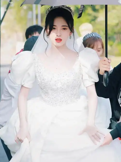 穿婚纱的鞠婧祎,真的超级美!美!美 !