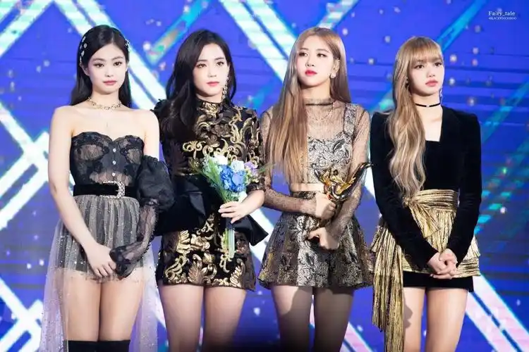 blackpink团体照合集祝出道五周年快乐