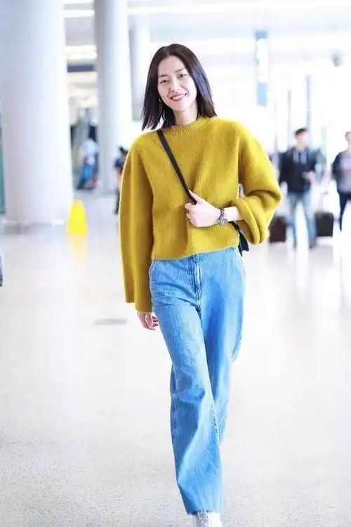 大表姐刘雯日常穿搭展现超模气场学会3大法则你也能如此吸睛