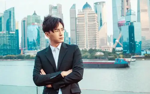 郑元畅《中国式合伙人》人物剧照图片壁纸