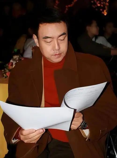 时间一长,王冼平忍受不了,郎昆更不想独守空房.