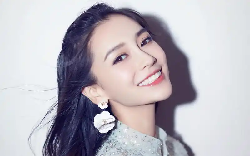 angelababy优雅高清桌面壁纸