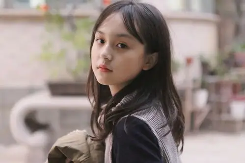 11岁"小芈月"再演新剧,《小舍得》饰演佟大为女儿