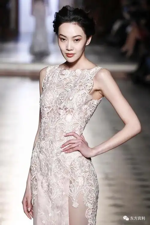 2017春夏巴黎高定周 ▏有一种美叫 伍倩