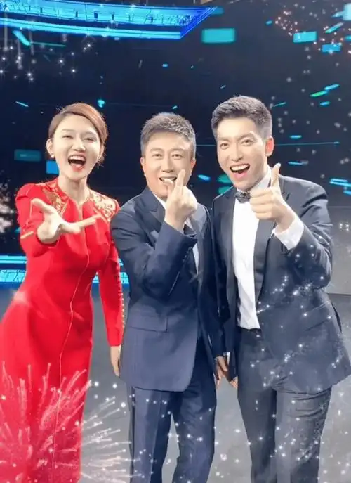 央视财经主持人龙洋(主持人龙洋的家庭背景)