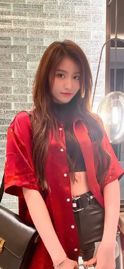 金子涵红衣性感高清手机壁纸