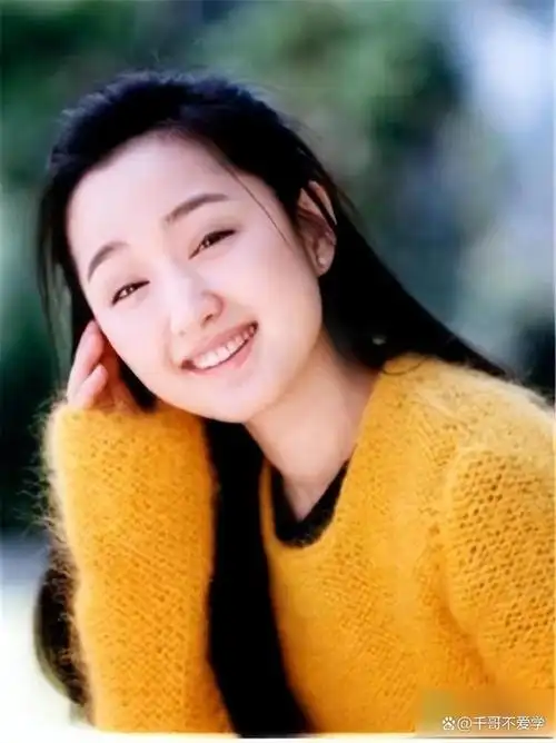 杨钰莹深圳私宅被曝光,近100000一平,看完室内装修网友直呼壕气