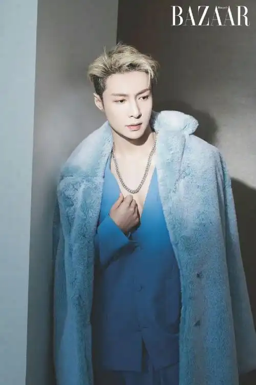 张艺兴时尚芭莎越南版4月刊##张艺兴芭莎越南版4月刊封面