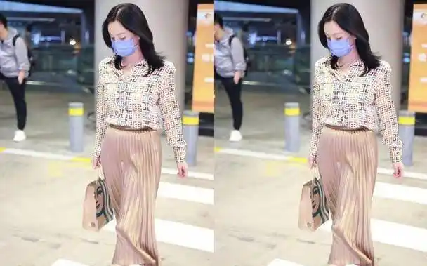 陶虹也难逃"中年发福",幸好靠穿搭能加分,但素颜看着有点憔悴_面料