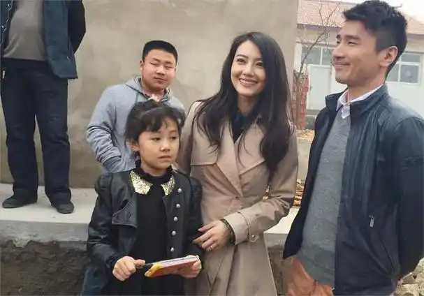 高圆圆回老家是哪里(高圆圆回老家完整版)-星座梦城