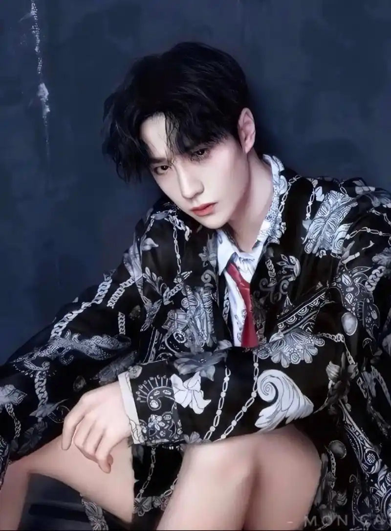 王一博 #禁欲系 #高清 巅峰引来虚伪的看客,黄昏见证真正 - 抖音