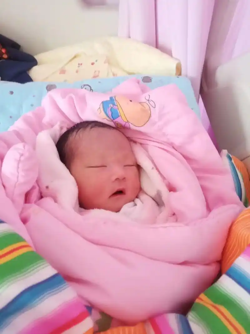 自从生了不足月的三宝儿,我经历了太多?更让我懂得了很多 - 抖音