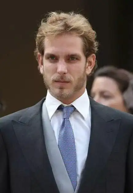 他是欧洲最帅王子遗传格蕾丝的神仙颜值王妃相貌普通身家百亿