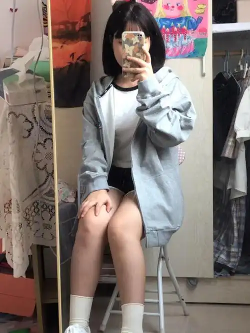 身高1米5,体重110斤