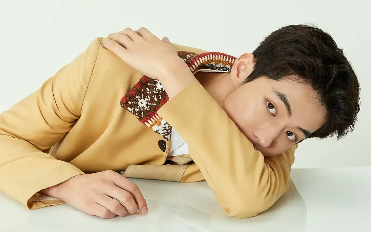 南柱赫帅气写真图片桌面壁纸