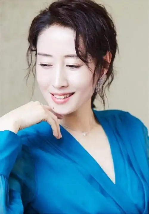 2007年,在事业的上升期,刘敏涛选择了结婚,在家相夫教子,回归家庭.