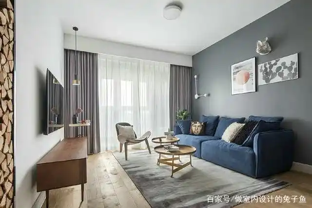 客厅墙面灰色,配什么颜色的电视墙好?