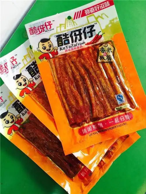 辣条为何越吃越上瘾原来背后有这些"猫腻"|90后|辣条|上瘾_新浪网