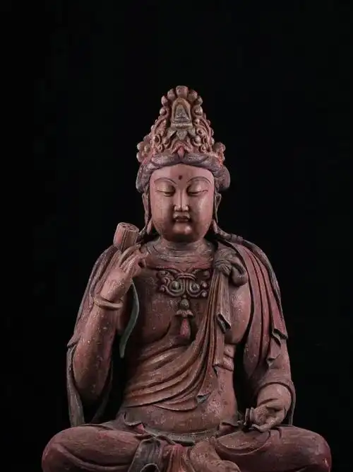 内心平和宁静,拥有大智大慧,救苦救难,普度众生是民众的护身菩萨