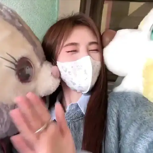 星黛露薅鞠婧祎头发