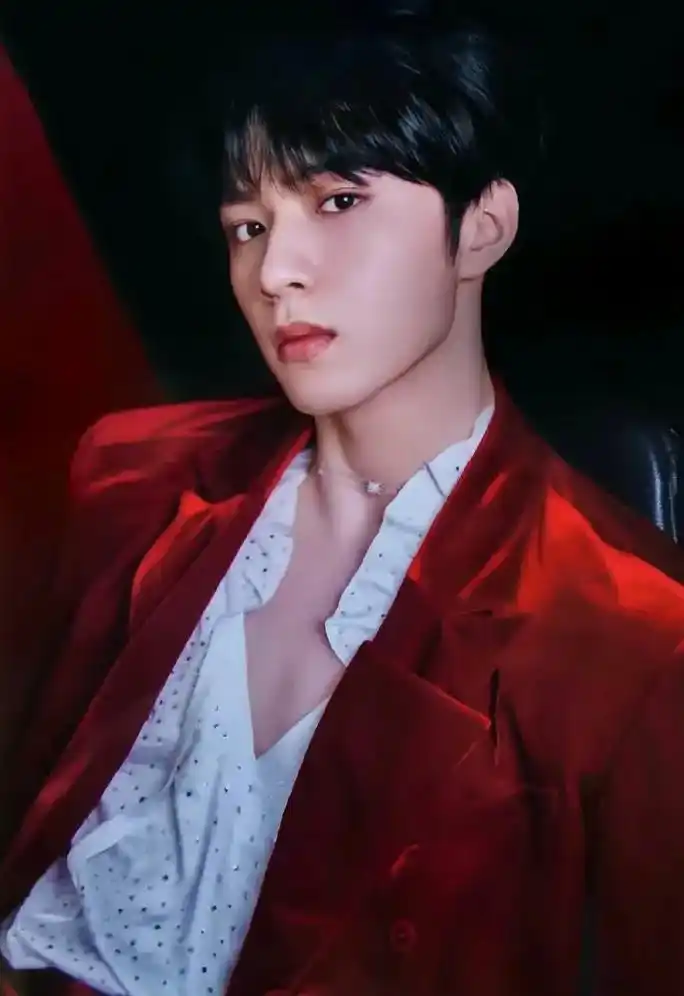 自印小卡高清扫图,含官卡.#刘耀文 #官方官方大爱官方热门  - 抖音