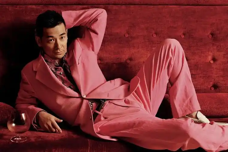 搜集了些赵文卓的照片 总有你没看过的