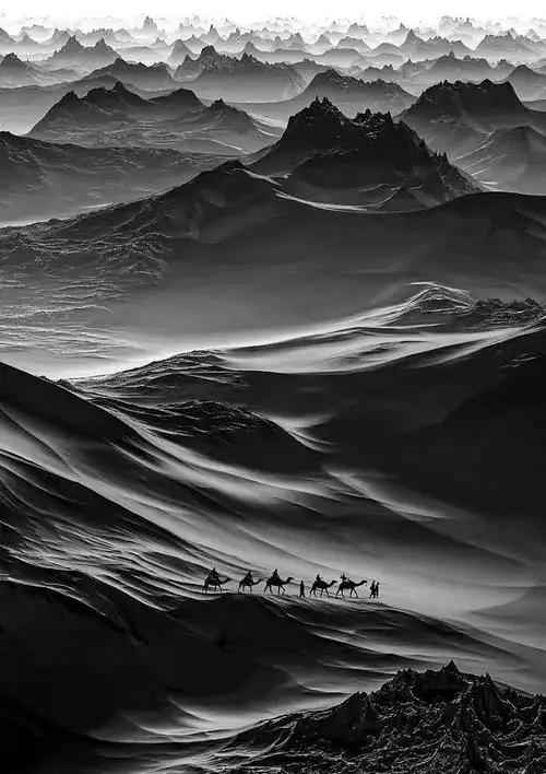 19张黑白摄影作品纯粹魔幻魅力惊奇