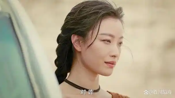 当初张艺谋选倪妮出演《金陵十三钗》的女主角风尘女子雨墨,倪妮一鸣