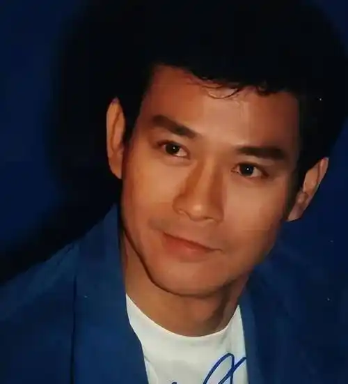 同样是郑少秋的孩子,沈殿霞和关晶华的女儿一对比,差距就显出来了