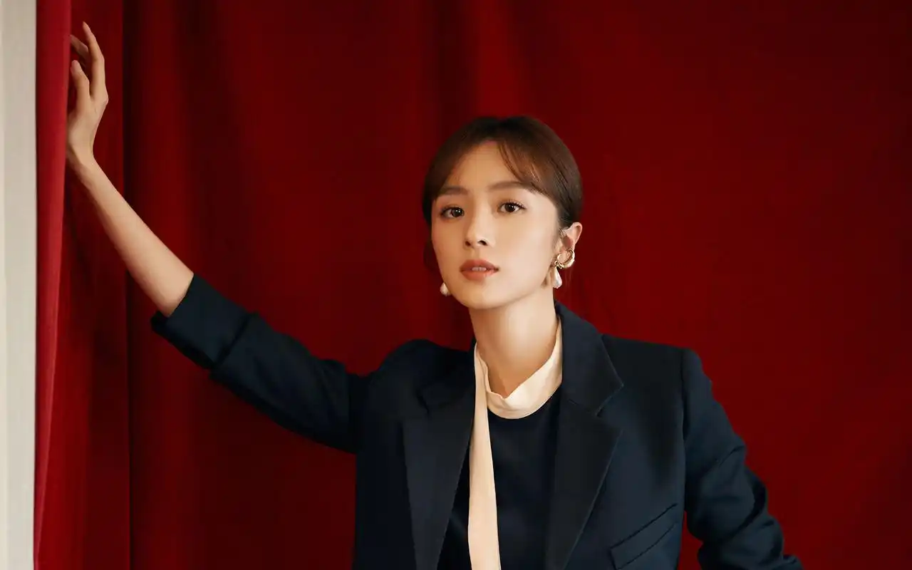 胡冰卿性感靓丽写真高清桌面壁纸