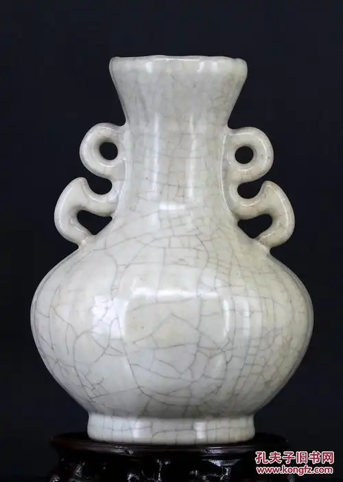 南宋官窑双耳尊