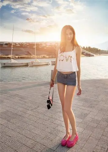 qq1234小说网 qq皮肤 qq女生皮肤 qq皮肤女生全身2015     分享