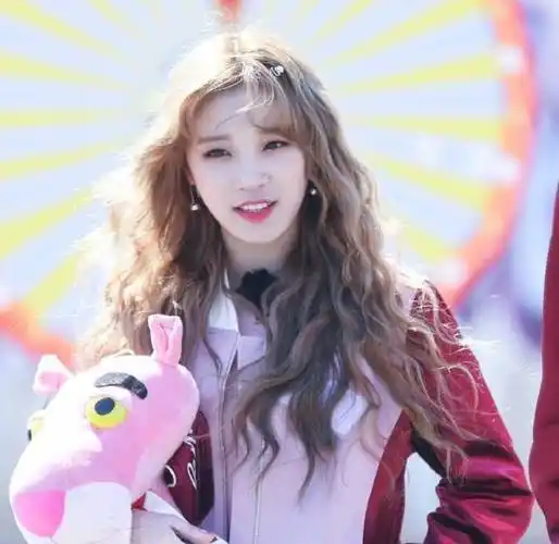 在第七季的时候加入跑男兄弟团的,在上一季的节目中,宋雨琦的勇敢无畏