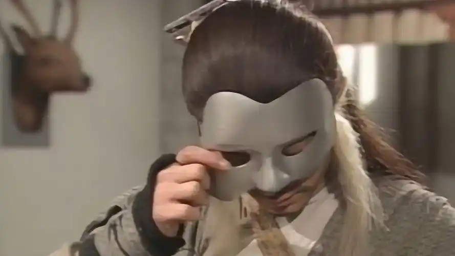 六个不同版本的杨过摘面具瞬间,有人惊悚有人惊艳,快来看看吧!