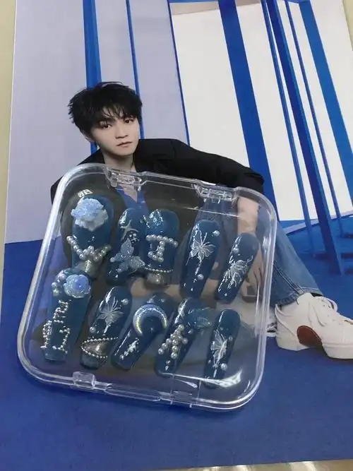 王俊凯应援色穿戴甲实际会透会浅一点有送胶