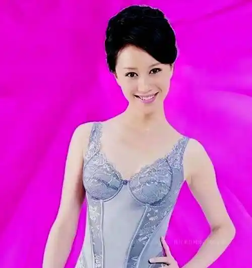 倪虹洁直播间拉扯内衣,绕了一圈还是当年的婷美女神啊_广告_姚晨_角色