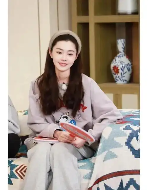 李沁|毛晓彤|李小冉|生活照|武侠片|动作片|科幻片|机器人题材电视剧