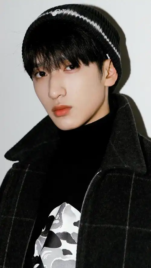 严浩翔毛线帽造型是半永久的吧##严浩翔allblack造型