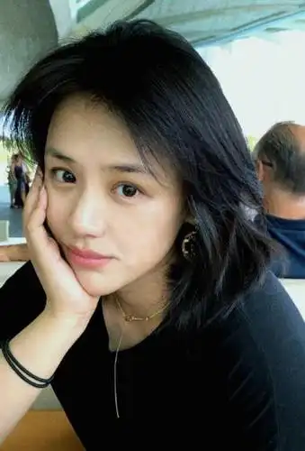 马思纯清爽干练自拍照图片26