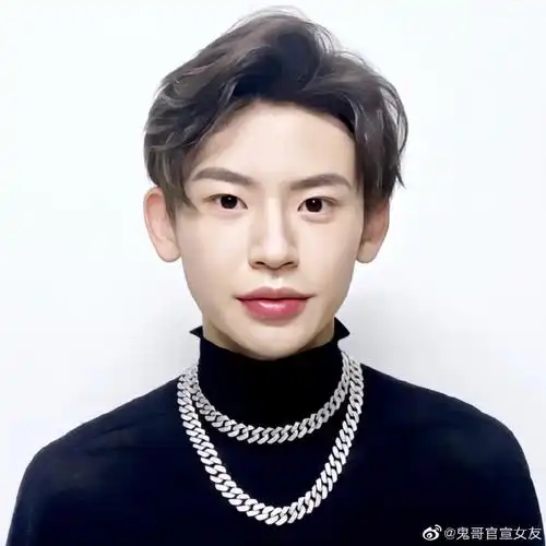 快乐病毒酷盖王琳凯[超话]#证件照!我爱了.