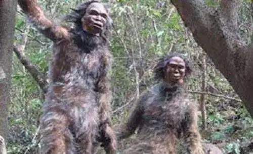 140年前挪威猎人在原始森林发现的野人女孩后来怎样了