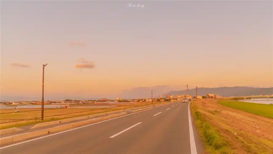 日系自然城市风景高清桌面壁纸