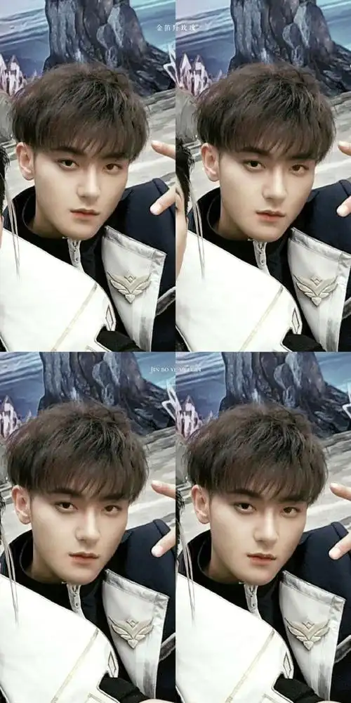 黄子韬肌肉自拍##黄子韬去年今年身材对比图