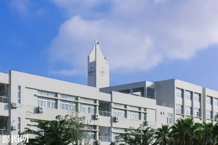 海南大学与白鹭