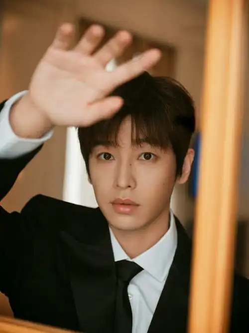 彭昱畅2024年中国金鸡百花电影节志愿者推广大使